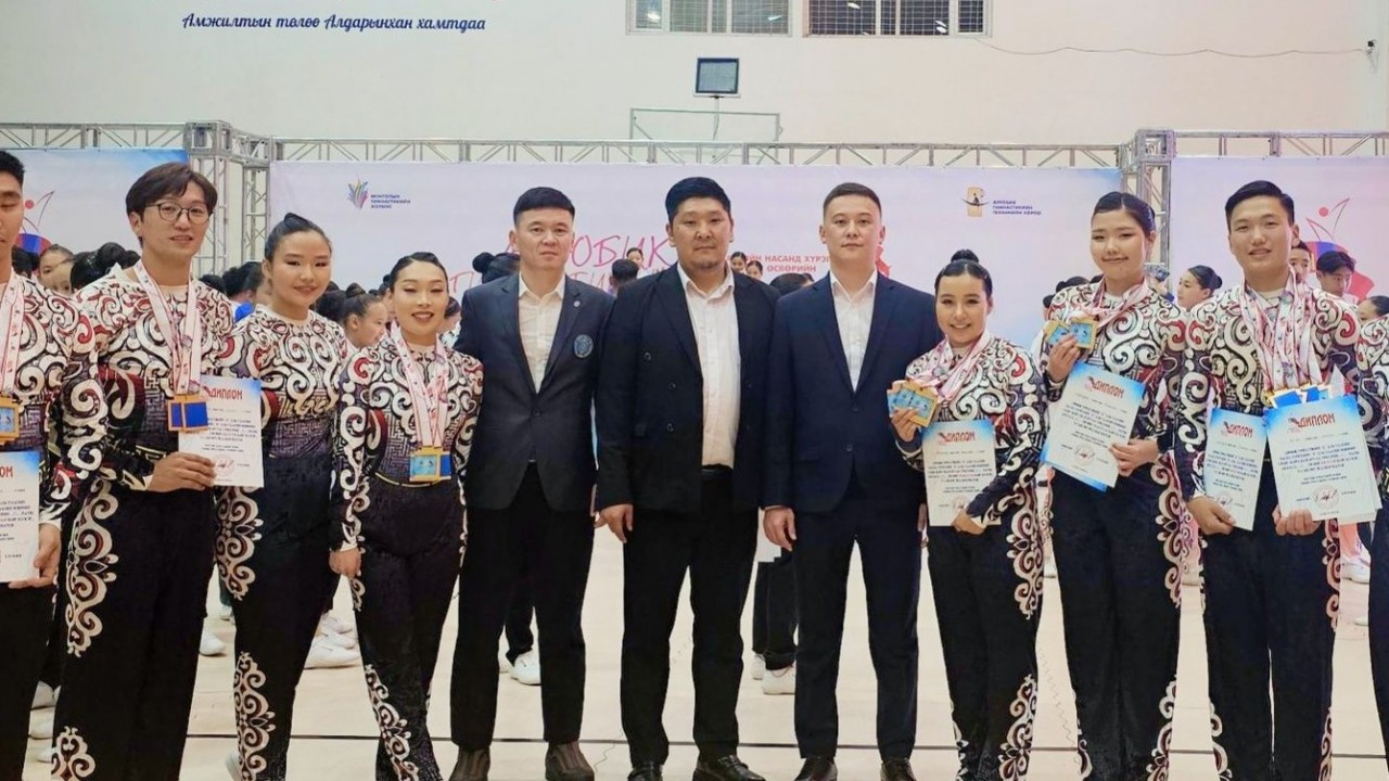 ҮБТИС-н аэробикийн баг тамирчид Насанд хүрэгчдийн “33”  удаагийн Аэробик гимнастикийн улсын аварга шалгаруулах тэмцээн